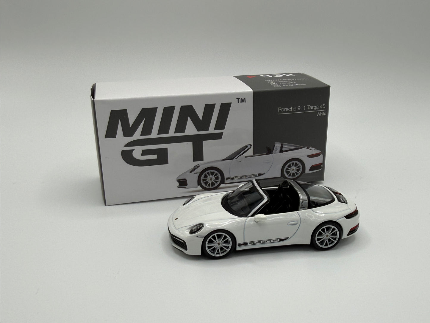 Mini GT #332 Porsche 911 Targa 4S White