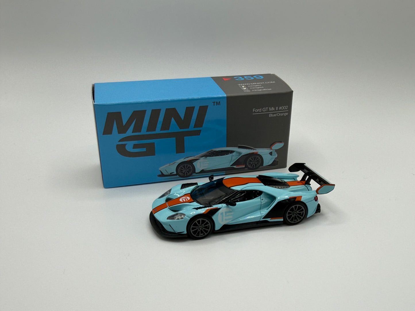 Mini GT #359 Ford GT MK II #002 Blue/Orange