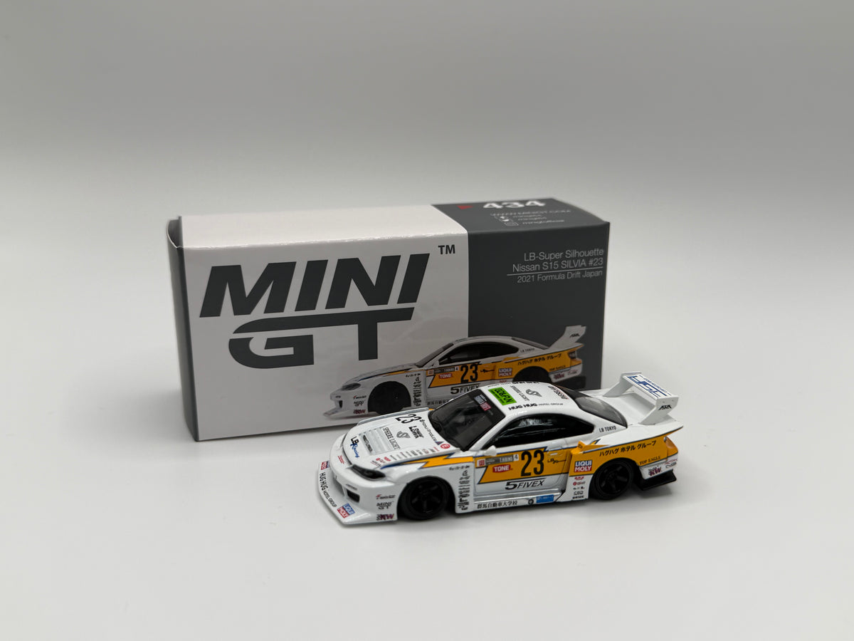 Mini GT #434 Nissan LB-Super Silhouette S15 Silvia White