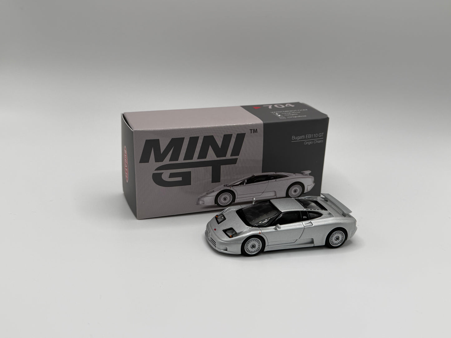 Mini GT #704 Bugatti EB110 GT Grigio Chiaro