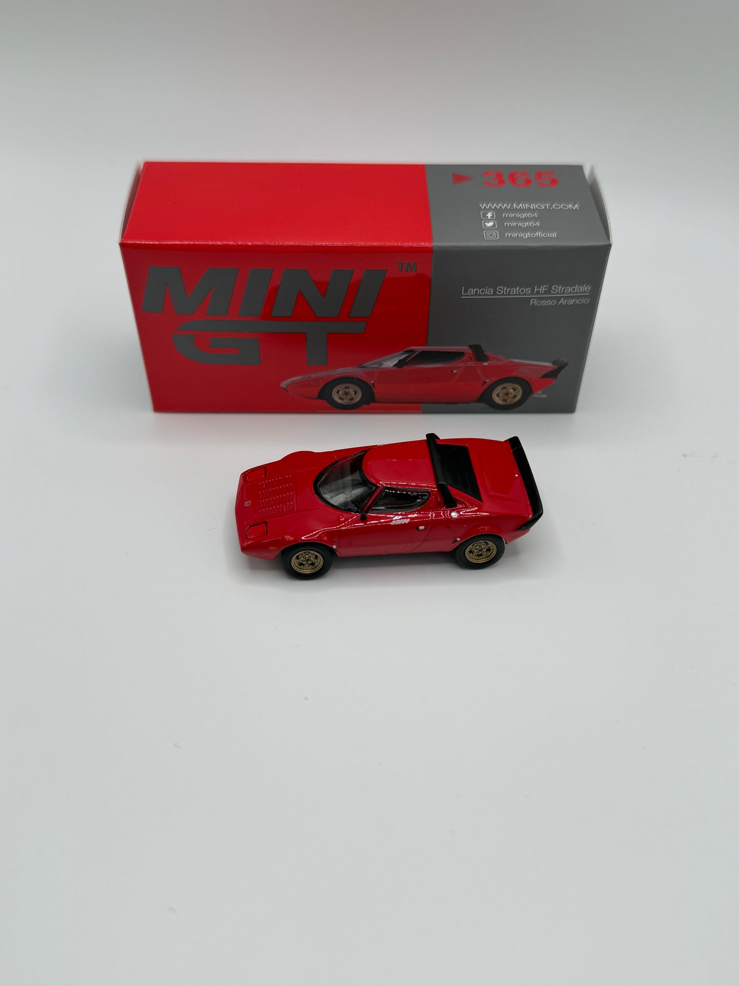 Mini GT #365 Lancia Stratos HF Stradale Rosso Arancio