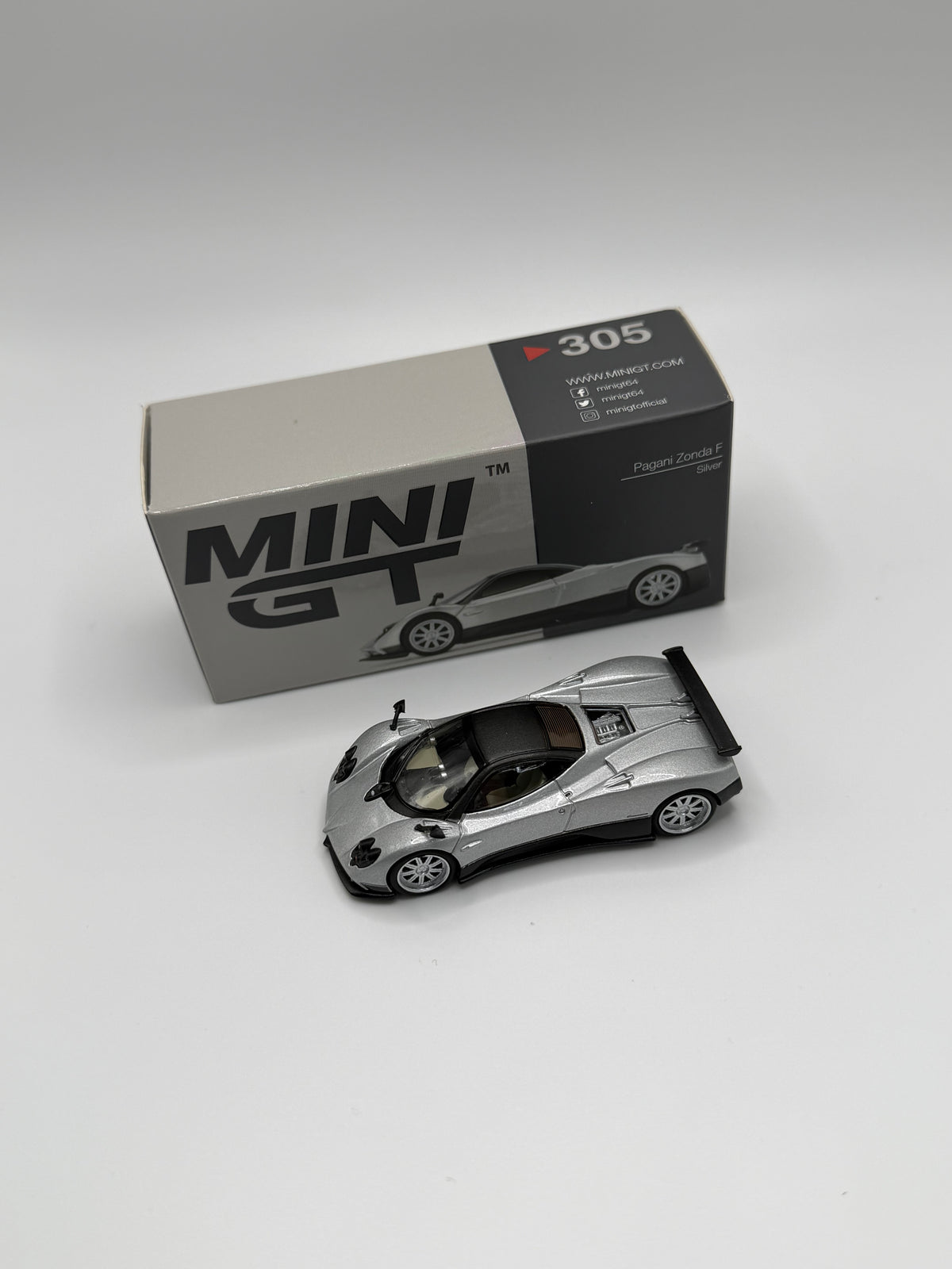 Mini GT #305 Pagani Zonda F Silver