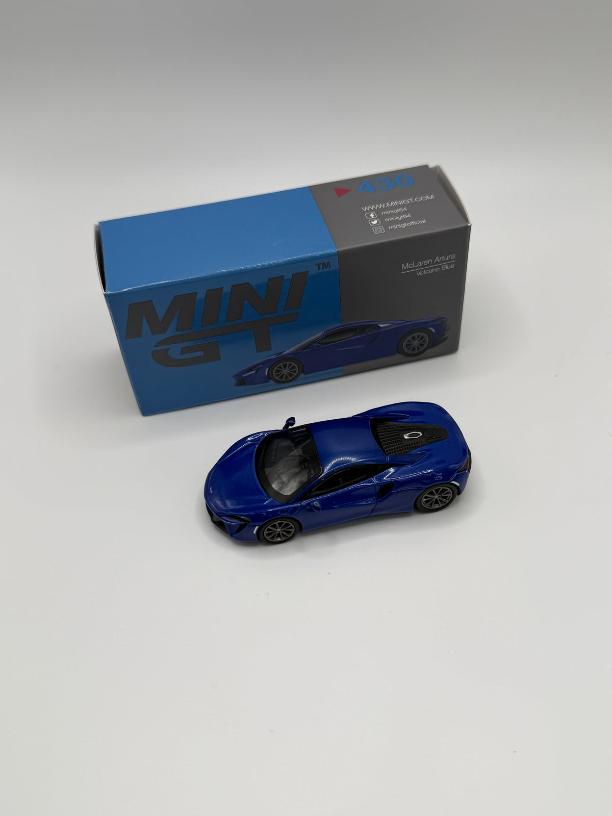 Mini GT #430 McLaren Artura Volcano Blue