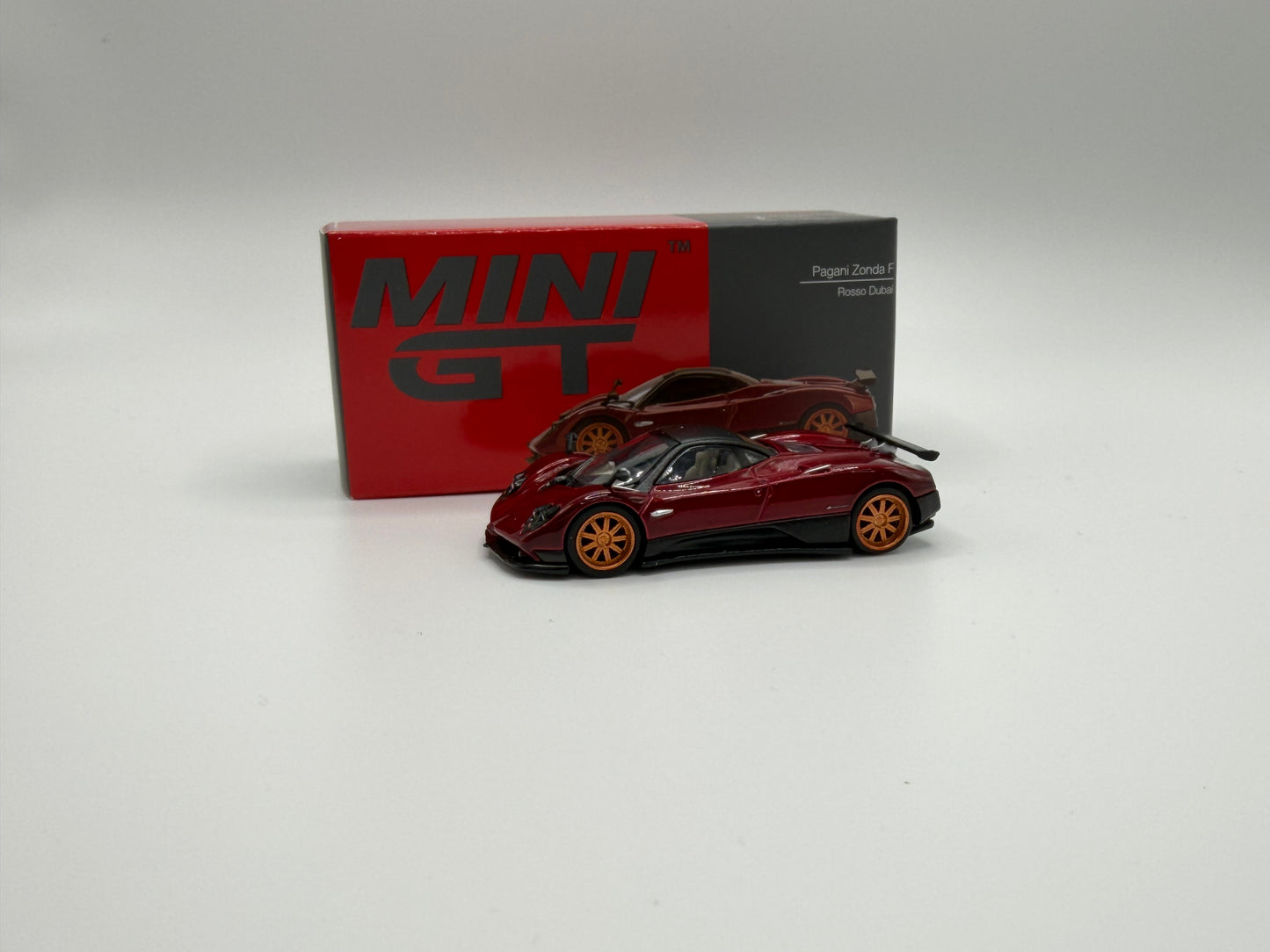 Mini GT #382 Pagani Zonda F Rosso Dubai