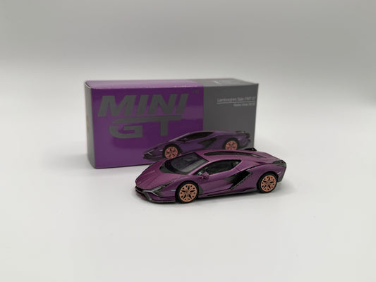 Mini GT #865 Lamborghini Countach LPI 800-4 Viola 30th