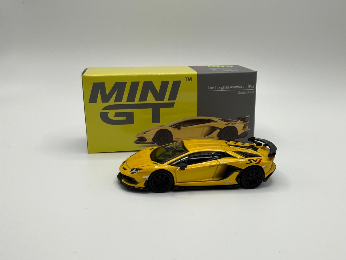 Mini GT #563 Lamborghini Aventador SVJ Giallo Orion