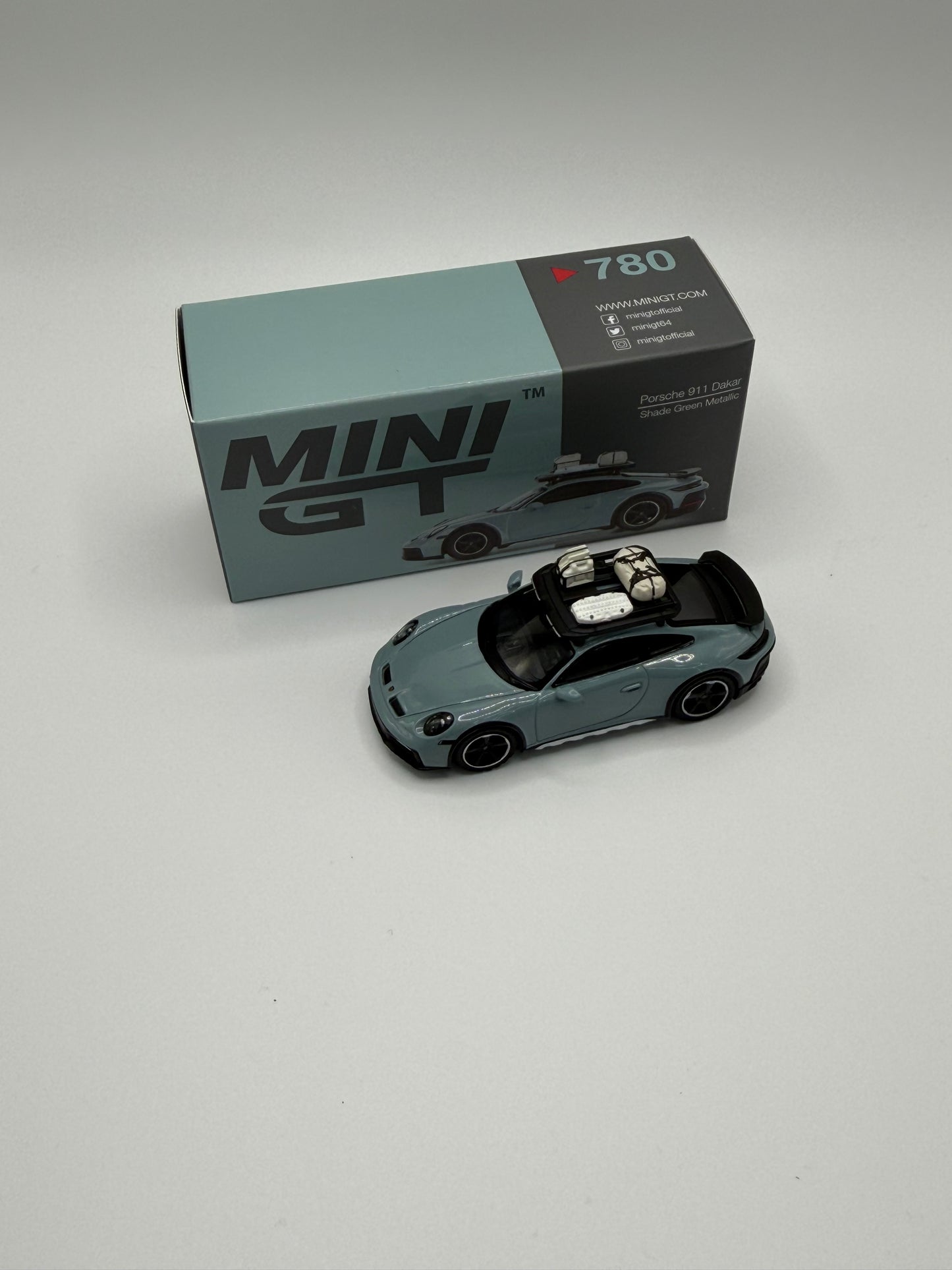 Mini GT #780 Porsche 911 Dakar Shade Green Metallic