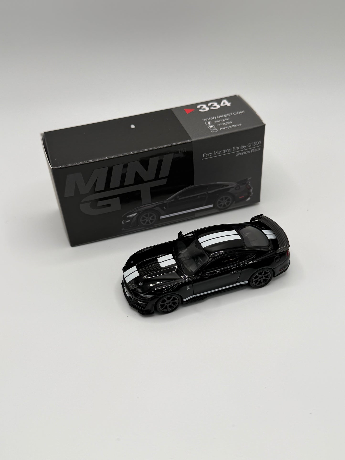 Mini GT #334 Ford Shelby GT500 Shadow Black
