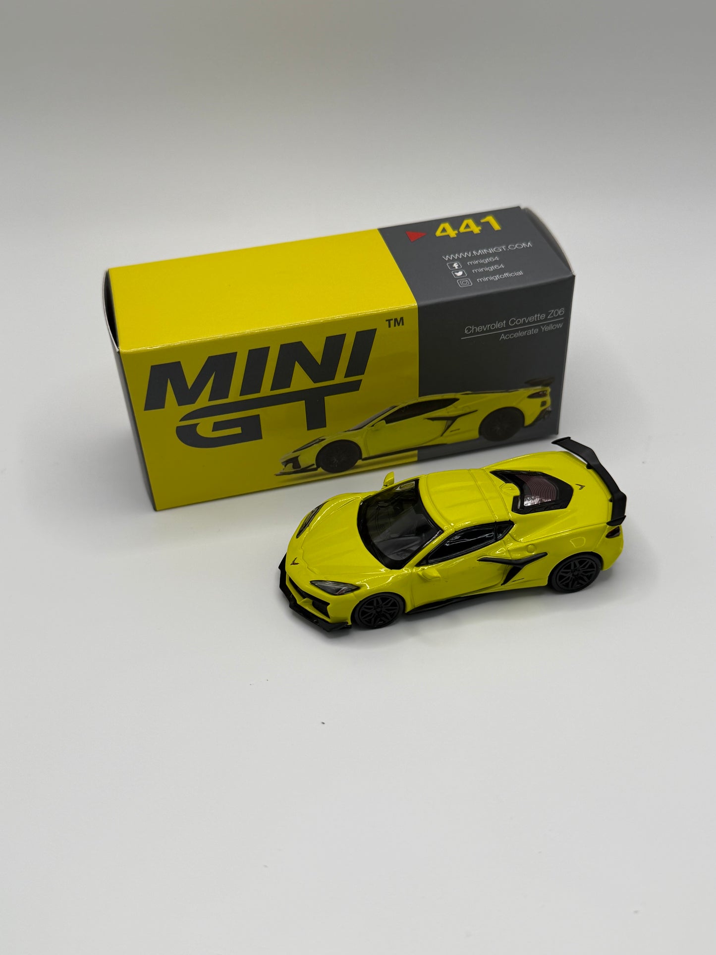 Mini GT #441 Chevrolet Corvette Z06 Accelerate Yellow