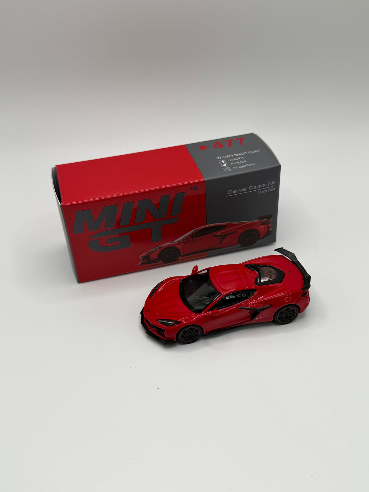 Mini GT #477 Chevrolet Corvette Z06 Torch Red