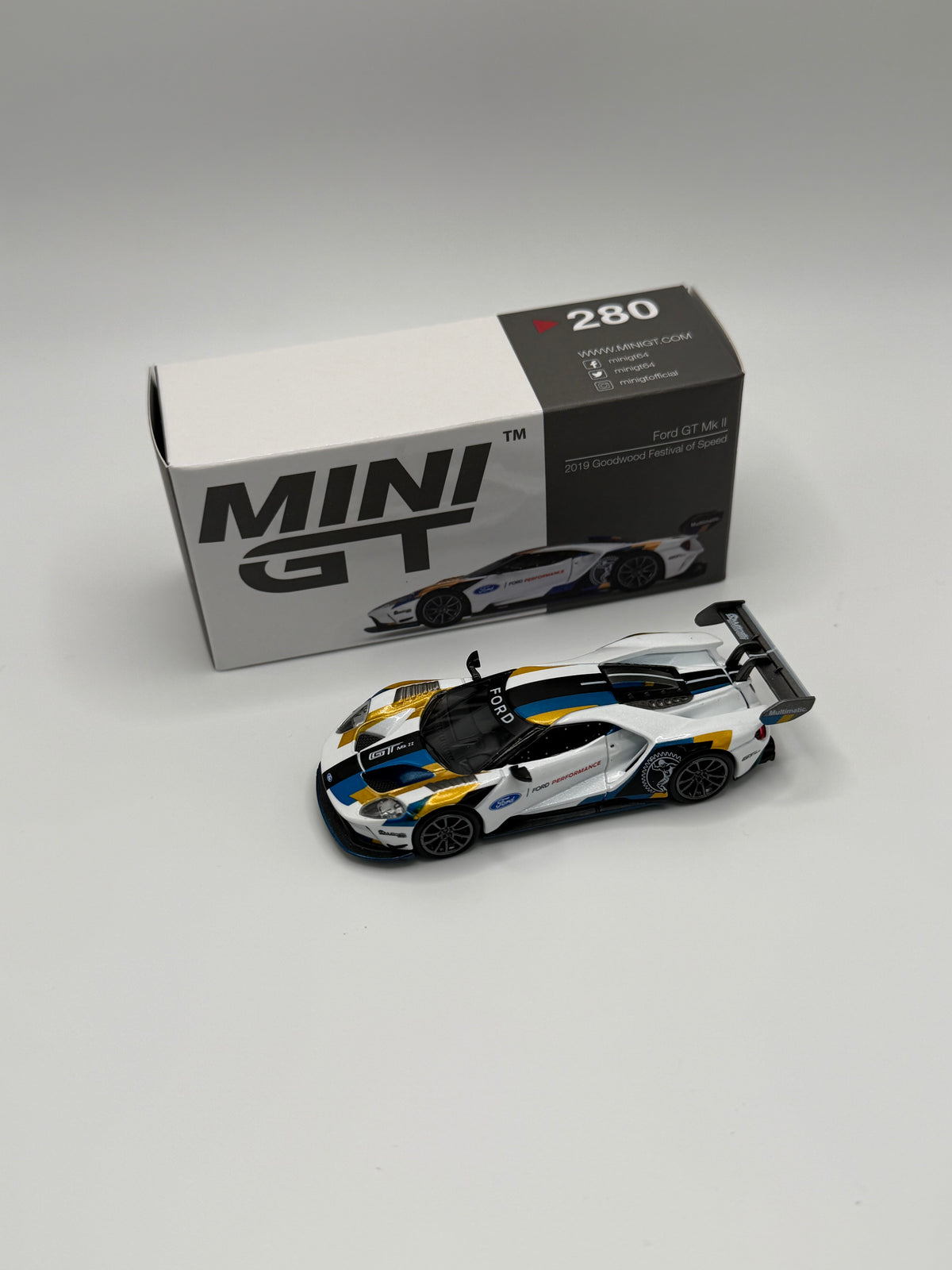 Mini GT #280 Ford GT MK II