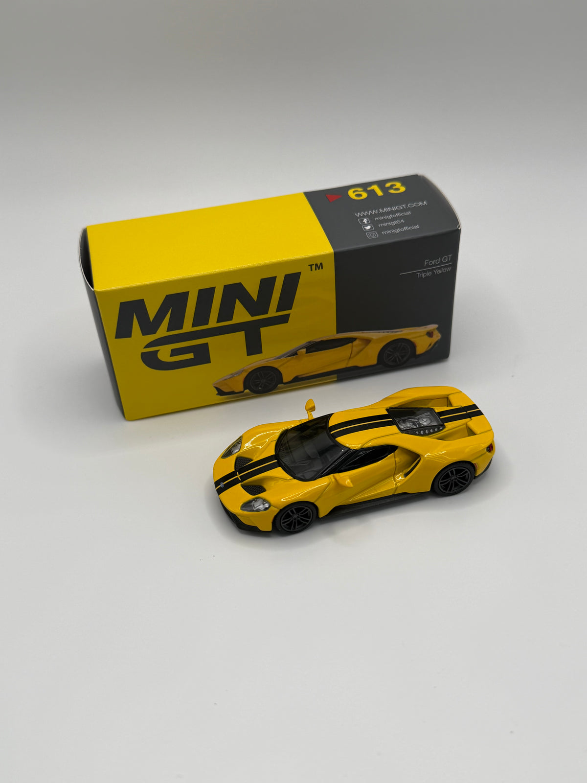 Mini GT #613 Ford GT Triple Yellow