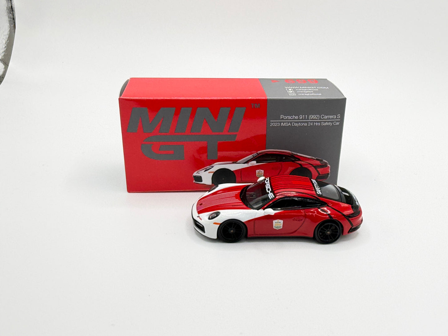 Mini GT #699 Porsche 911 (992) Carrera S