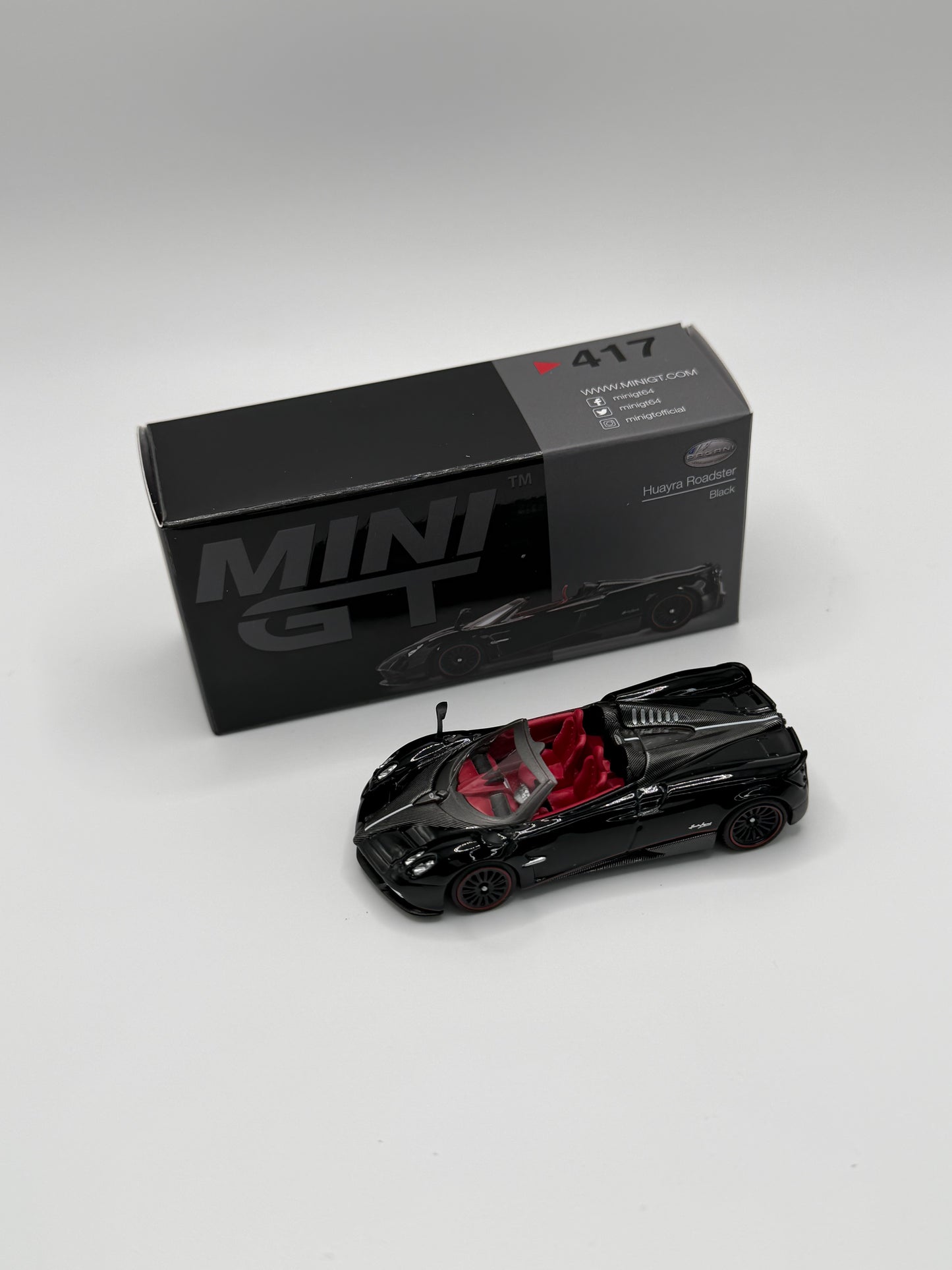 Mini GT #417 Pagani Huayra Roadster Black