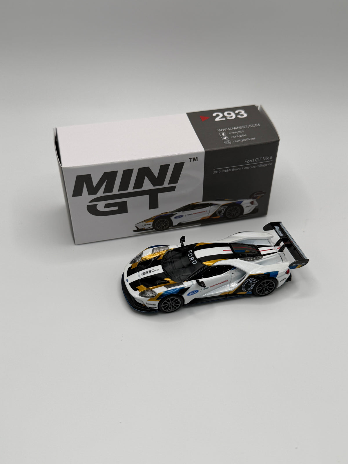 Mini GT #293 Ford GT MK II White/Blue/Orange