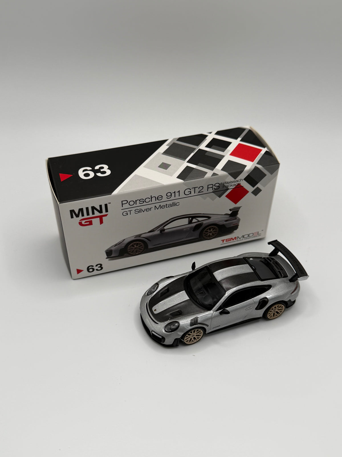 Mini GT #63 Porsche 911 GT2 RS Weissach Package GT Silver Metallic
