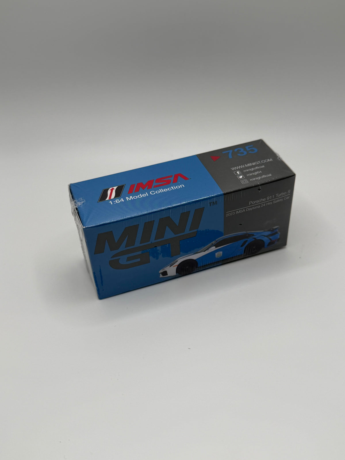 Mini GT #735 Porsche 911 Turbo S Blue/White