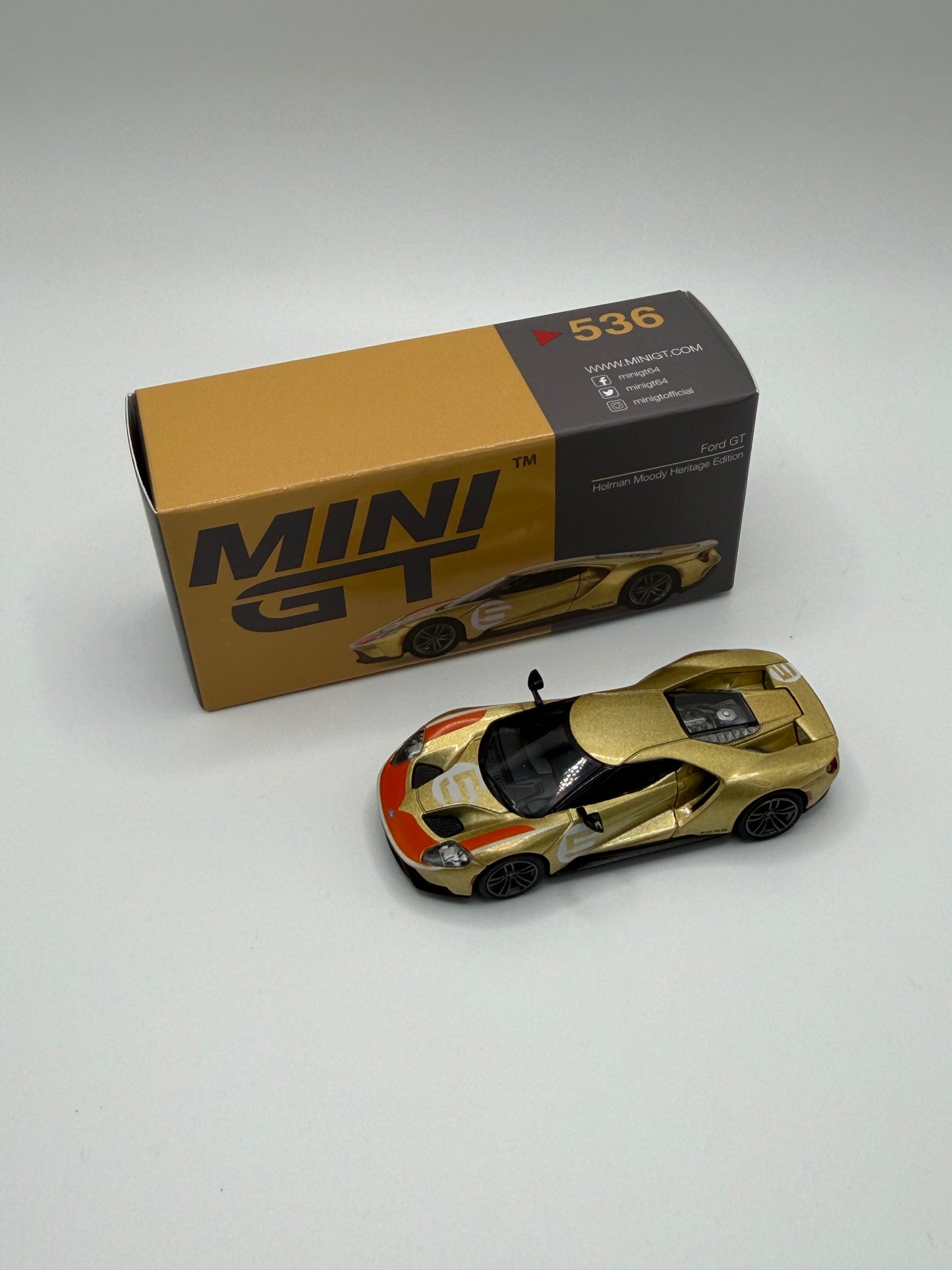 Mini GT #536 Ford GT Gold