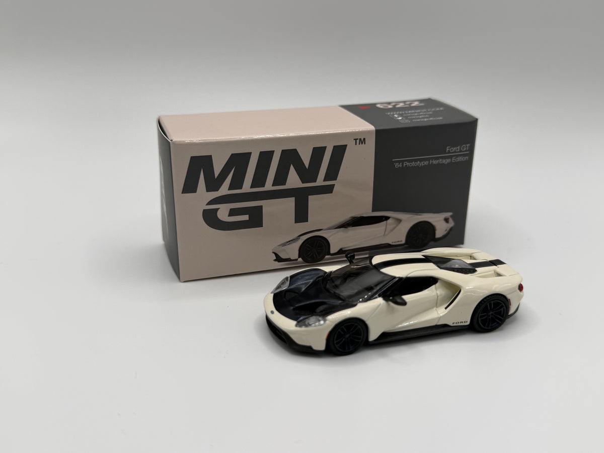 Mini GT #622 Ford GT Off White