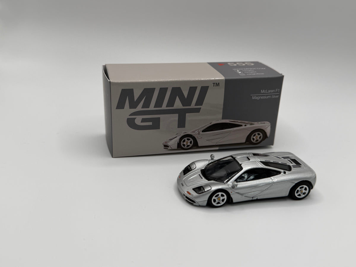 Mini GT #555 McLaren F1 Magnesium Silver