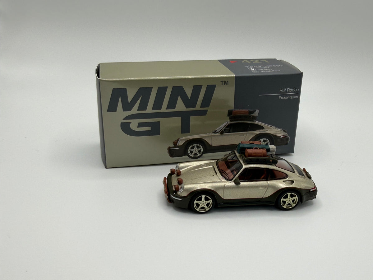 Mini GT #421 Ruf Rodeo Presention