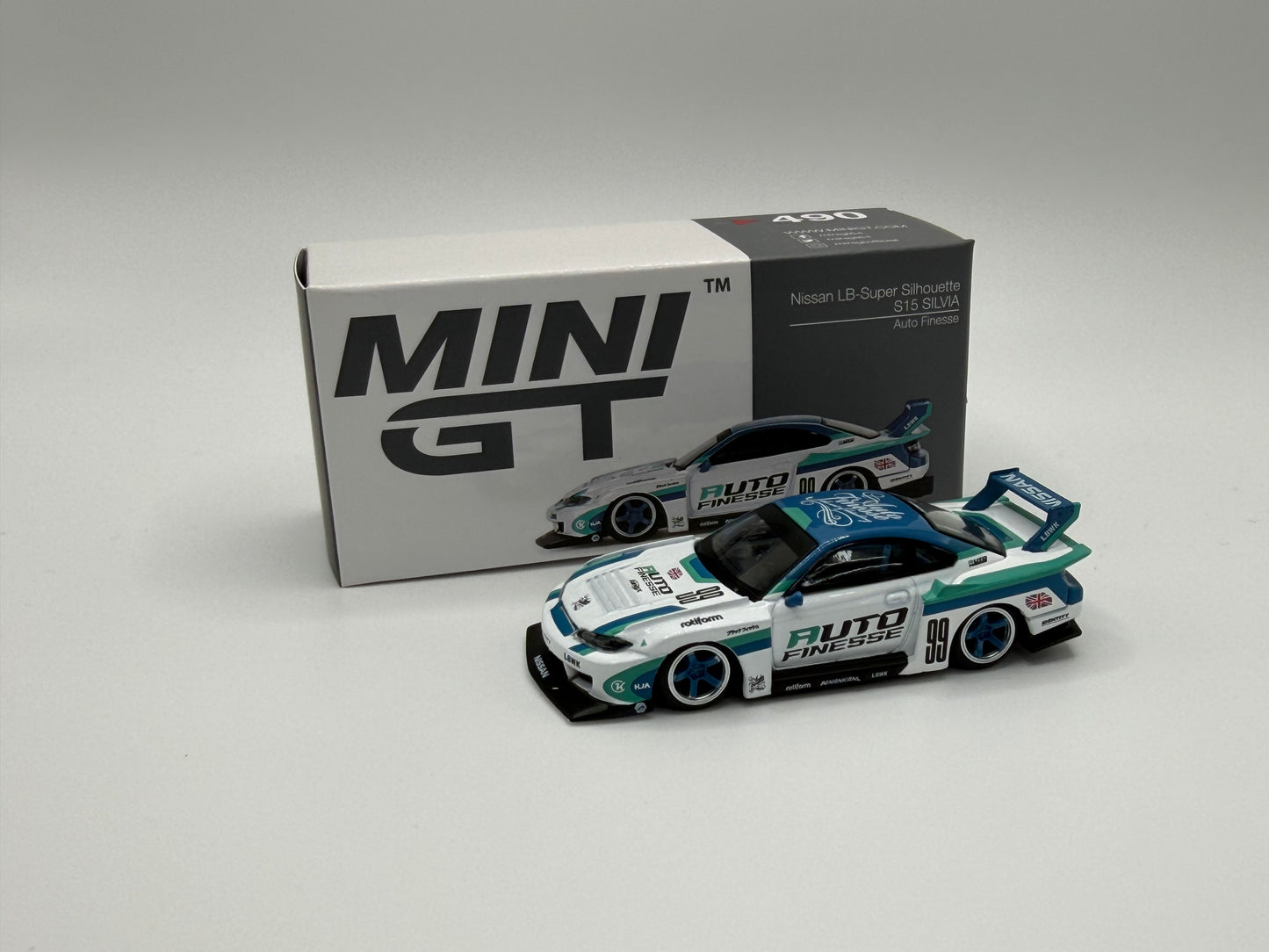 Mini GT #490 Nissan LB-Super Silhouette S15 Silvia Auto Finesse